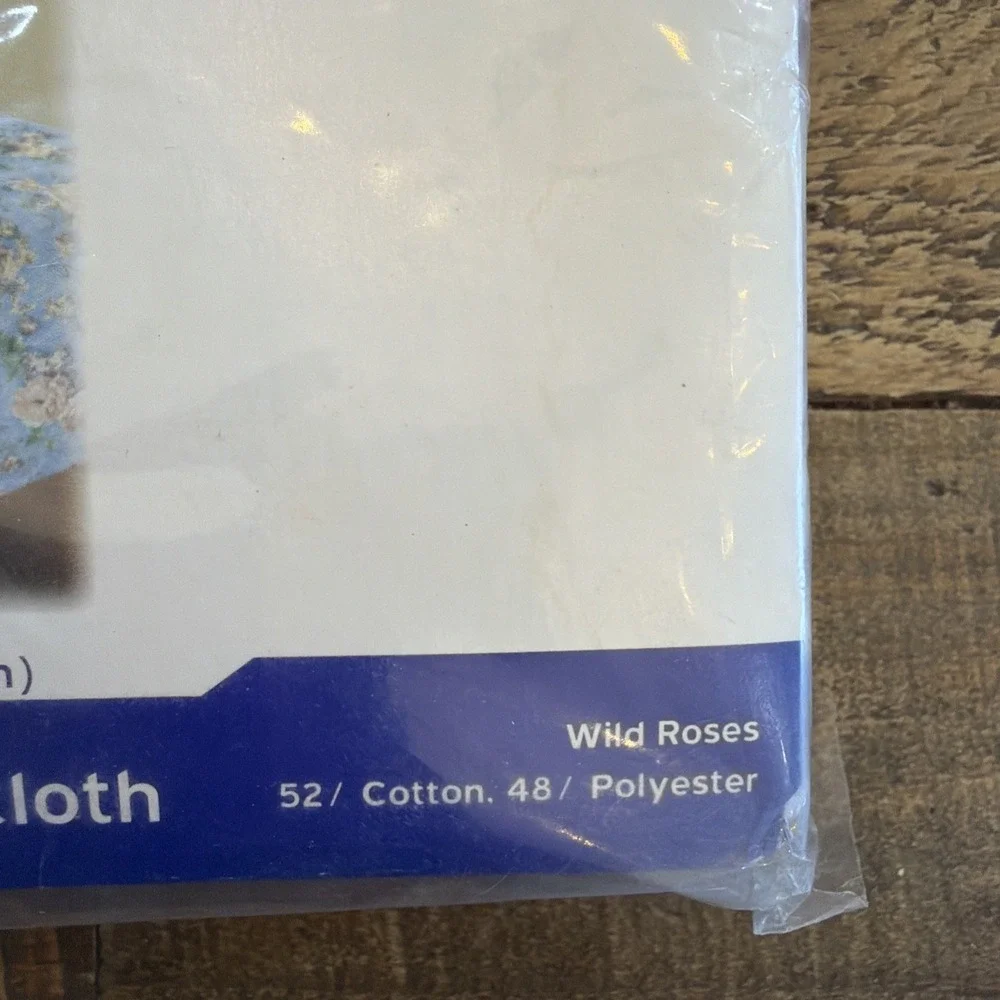 Vintage Home Essentials Fabric Tablecloth Oblong  60x102 